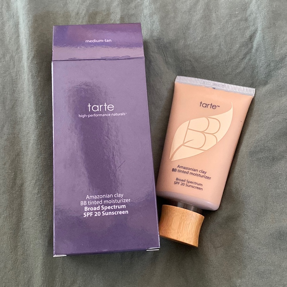 Tarte Amazonian Clay BB tinted moisturizer shade Medium-tan. SPF 20. 1.7fl oz